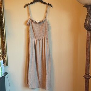 H&M tan guaze smocked Women's Dress xl stretchy